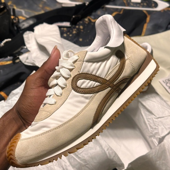 Loewe White Box - Picture 8 of 12